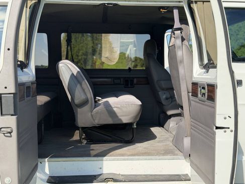 Used 1994 Dodge B350 RWD image 35