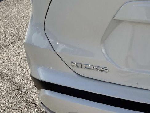 Used 2023 Nissan Kicks SV image 5