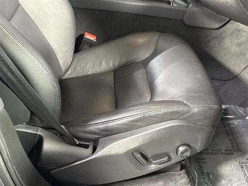 Used 2018 Volvo XC90 T5 Momentum w/ Convenience Package image 38