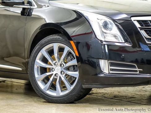 Used 2017 Cadillac XTS Luxury w/ Driver Awareness Package AWD/4WD image 4