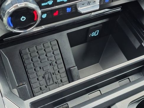 Used 2025 Ford F350 Lariat w/ Lariat Ultimate Package image 30