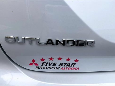 Used 2022 Mitsubishi Outlander ES AWD/4WD image 8