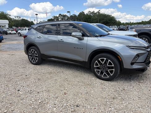 Used 2023 Chevrolet Blazer RS w/ Driver Confidence II Package AWD/4WD image 7