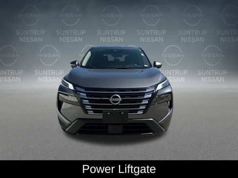 Used 2024 Nissan Rogue SV AWD/4WD image 10