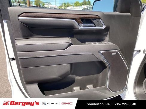 Used 2025 GMC Sierra 1500 Elevation w/ Elevation Premium Package AWD/4WD image 26