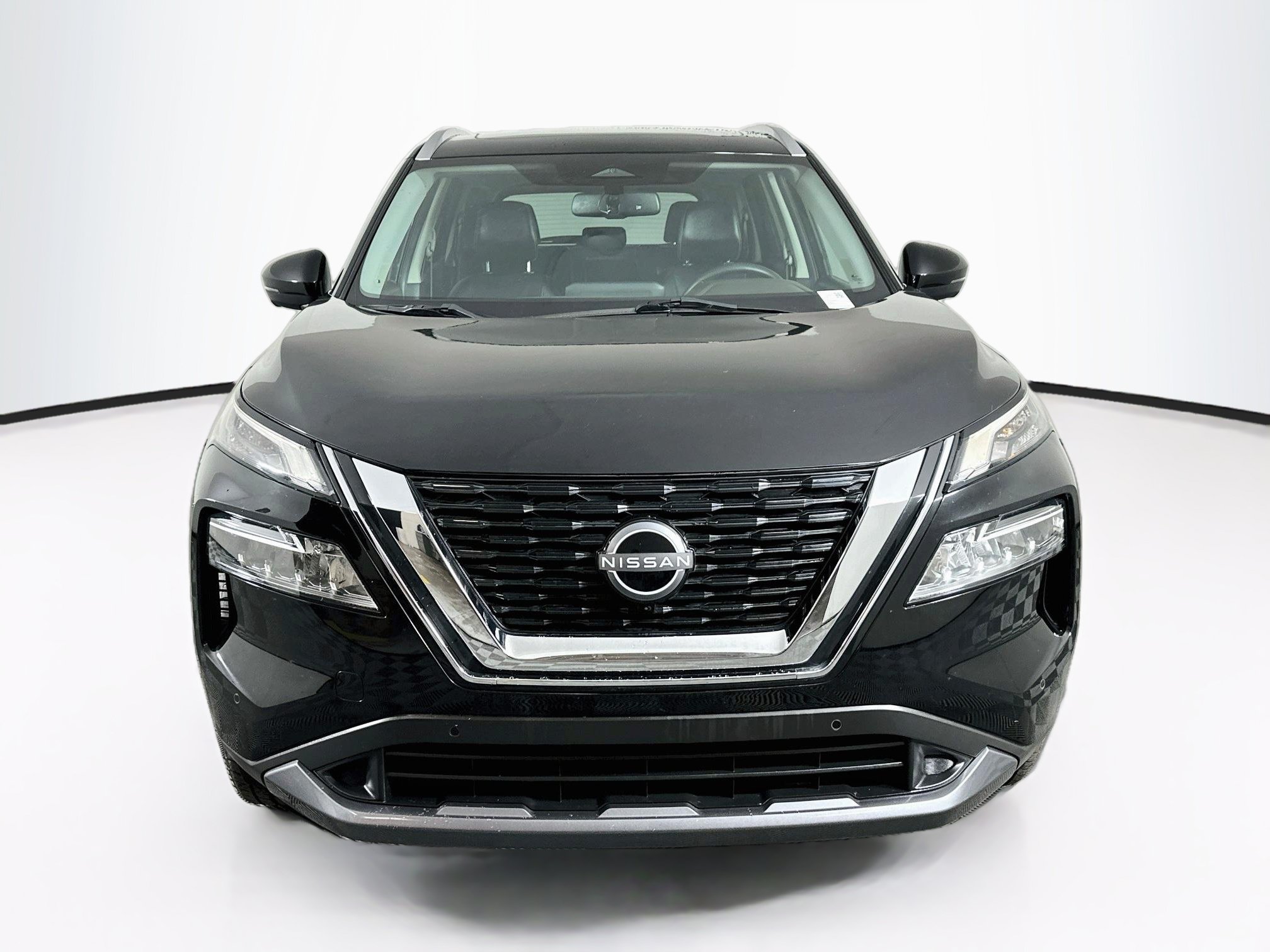 Used 2023 Nissan Rogue SL w/ SL Premium Package FWD image 2