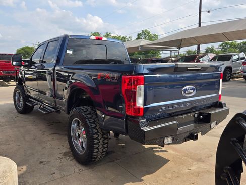 Used 2019 Ford F250 Lariat w/ Lariat Ultimate Package AWD/4WD image 7