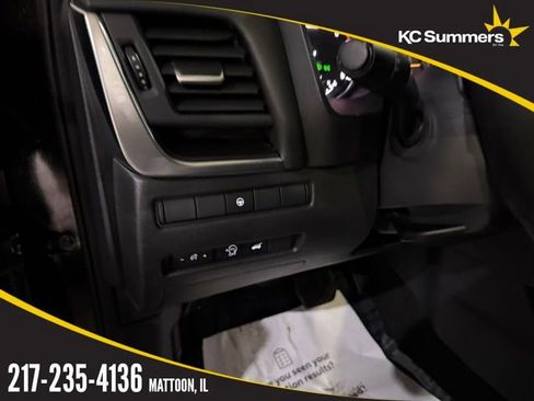 Used 2025 Nissan Rogue SV image 13