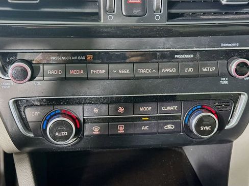 Used 2018 Kia Optima EX w/ Premium Package image 19