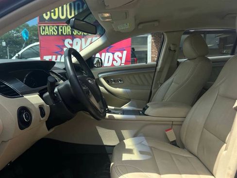 Used 2015 Ford Taurus SEL image 7