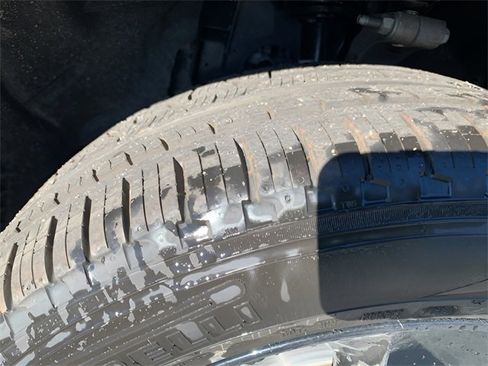 New 2025 Jeep Grand Cherokee Limited w/ Black Appearance Package image 12