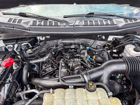 Used 2019 Ford F150 Lariat AWD/4WD image 59