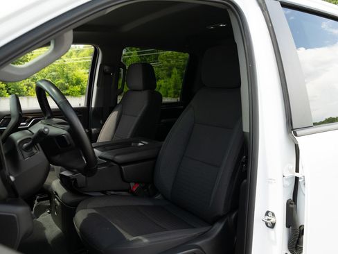 Used 2025 Chevrolet Silverado 2500 LT w/ Convenience Package AWD/4WD image 15
