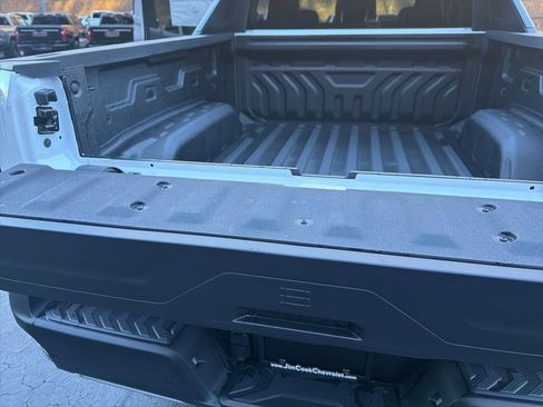 New 2026 Chevrolet Silverado EV LT image 13