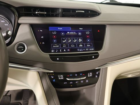 Used 2023 Cadillac XT5 Premium Luxury w/ Technology Package AWD/4WD image 5