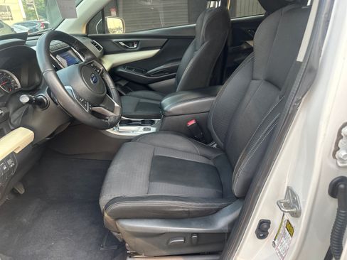 Used 2021 Subaru Ascent Premium w/ Convenience Package AWD/4WD image 9