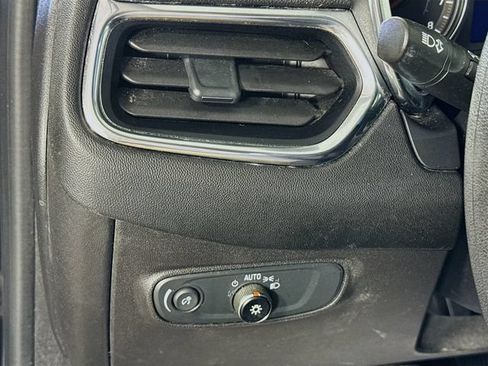 Used 2020 Chevrolet Equinox LT AWD/4WD image 12