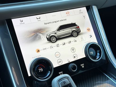 Used 2019 Land Rover Range Rover Sport SVR image 25