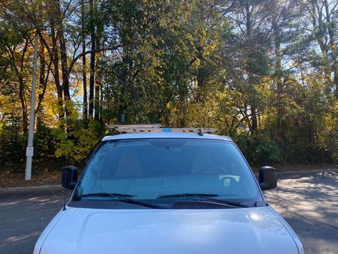 Used 2020 Chevrolet Express 2500 w/ Driver Convenience Package image 41