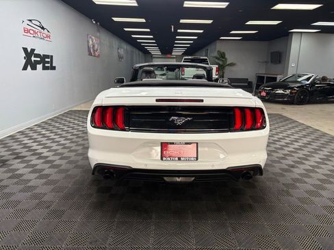 Used 2023 Ford Mustang Premium RWD image 7