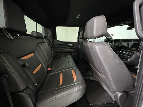 Used 2023 GMC Sierra 1500 AT4 w/ AT4 Premium Package AWD/4WD image 17
