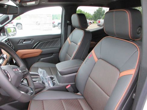 New 2026 GMC Canyon AT4 w/ Technology Plus Package AWD/4WD image 12