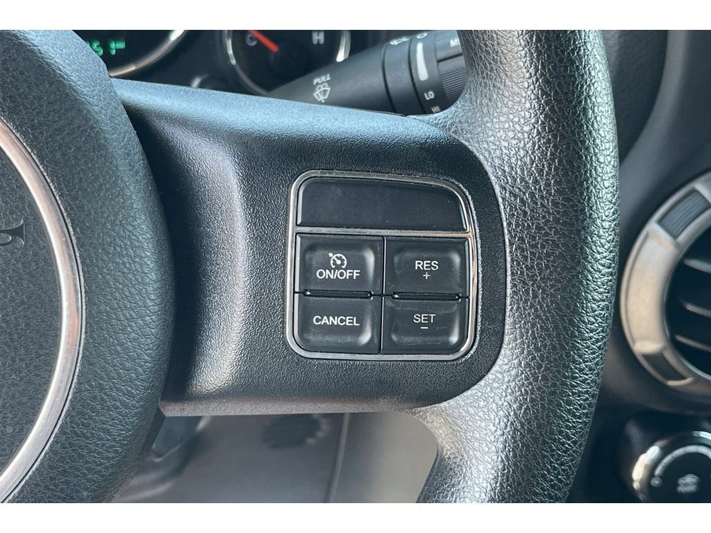 Used 2016 Jeep Wrangler Unlimited Sport AWD/4WD image 33