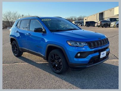 New 2026 Jeep Compass Latitude w/ Sun and Sound Group