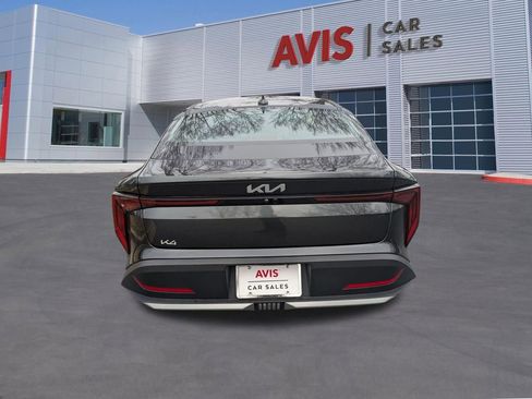 Used 2025 Kia K4 LXS image 41