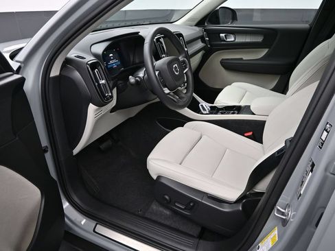 Certified 2026 Volvo XC40 B5 Plus w/ Protection Package Premier AWD/4WD image 9