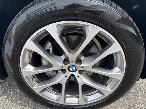 Used 2024 BMW X5 xDrive40i AWD/4WD image 10