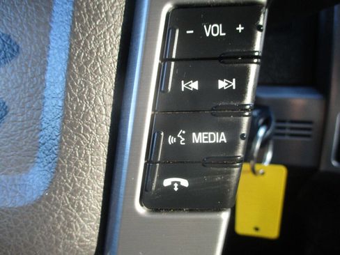 Used 2014 Ford F150 Limited image 18