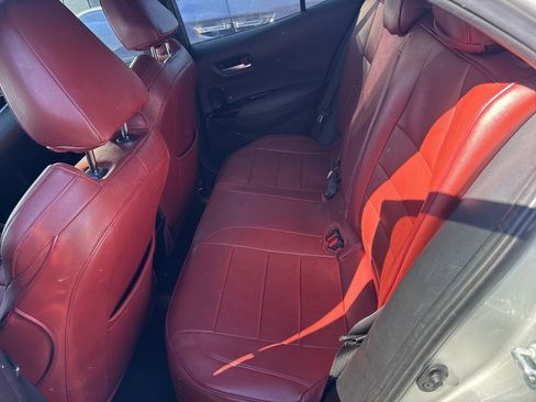 Used 2020 Toyota Corolla SE w/ SE Preferred Package image 10