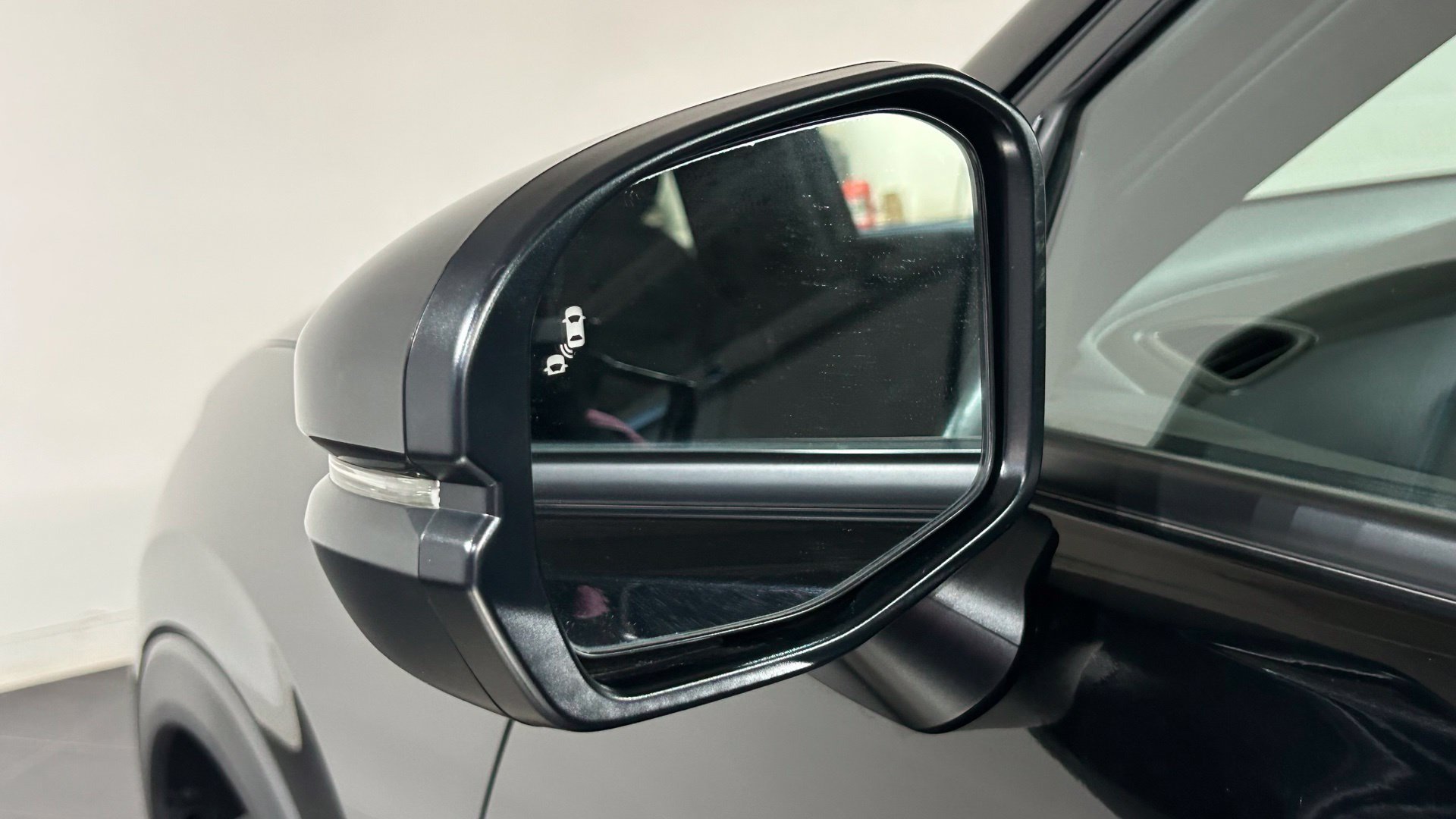 Used 2024 Honda HR-V Sport image 17