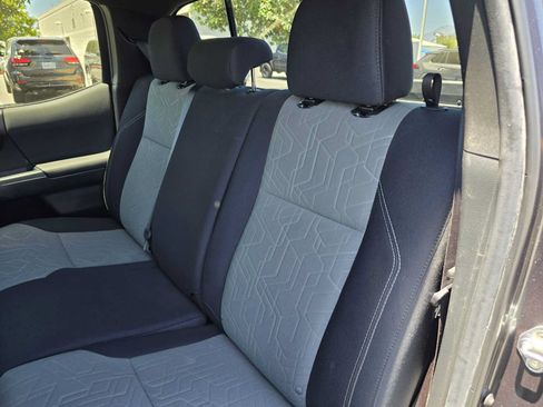 Certified 2023 Toyota Tacoma TRD Sport w/ Advanced Technology Package AWD/4WD image 18
