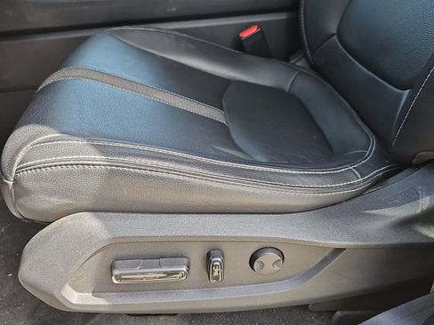 Used 2024 Honda Pilot Touring image 27
