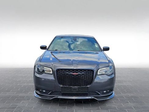 Used 2023 Chrysler 300 S RWD image 2