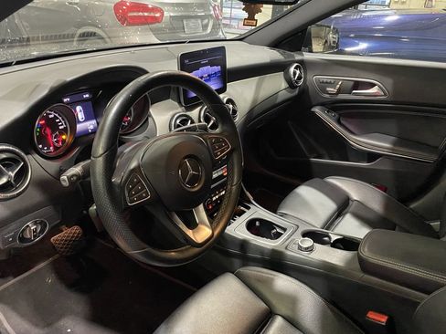 Used 2018 Mercedes-Benz CLA 250 image 2