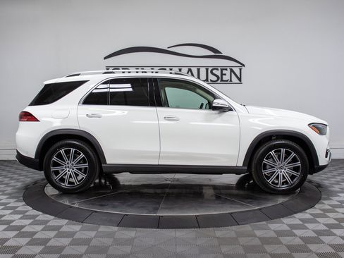 Used 2025 Mercedes-Benz GLE 350 4MATIC image 4