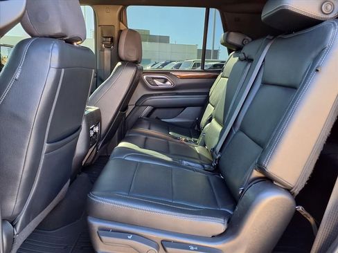 Used 2022 GMC Yukon SLE w/ Gmc Pro Safety Plus Package image 14
