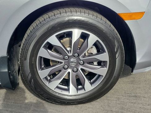 Used 2023 Honda Odyssey EX-L image 5