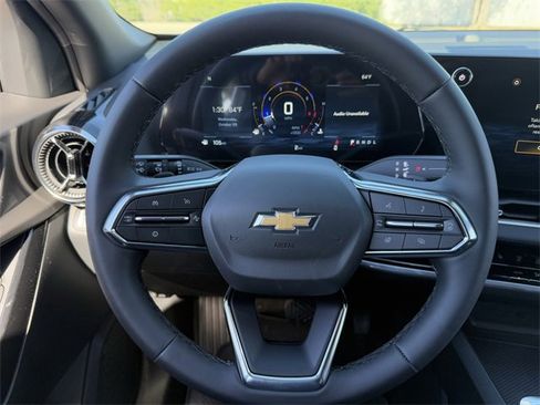 New 2026 Chevrolet Equinox LT image 12