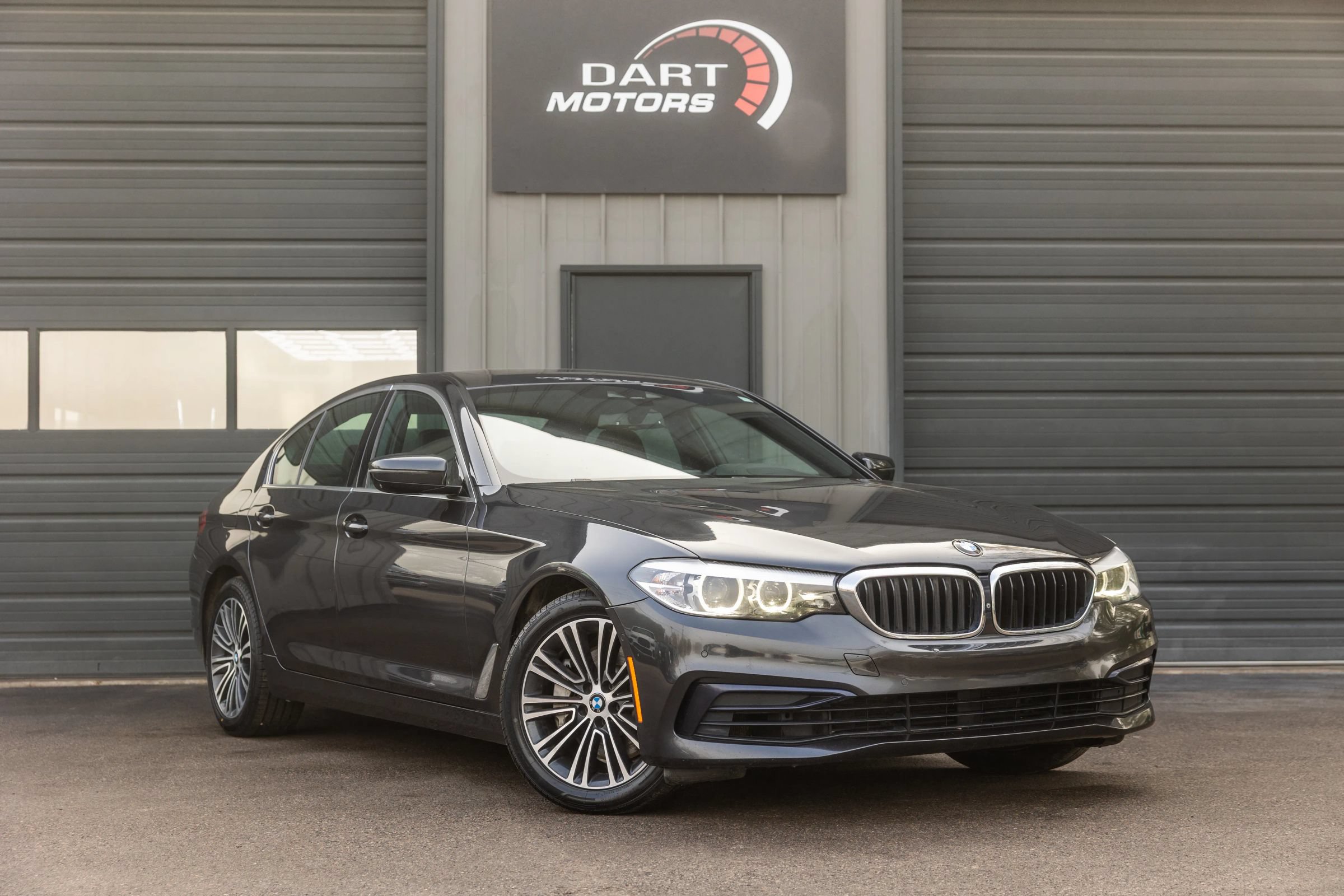 Used 2019 BMW 540i w/ Premium Package RWD image 3