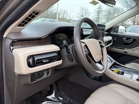 Used 2020 Lincoln Aviator Reserve w/ Equipment Group 201A image 21