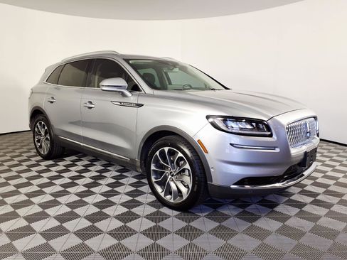 Used 2023 Lincoln Nautilus Reserve w/ Equipment Group 201A AWD/4WD image 3