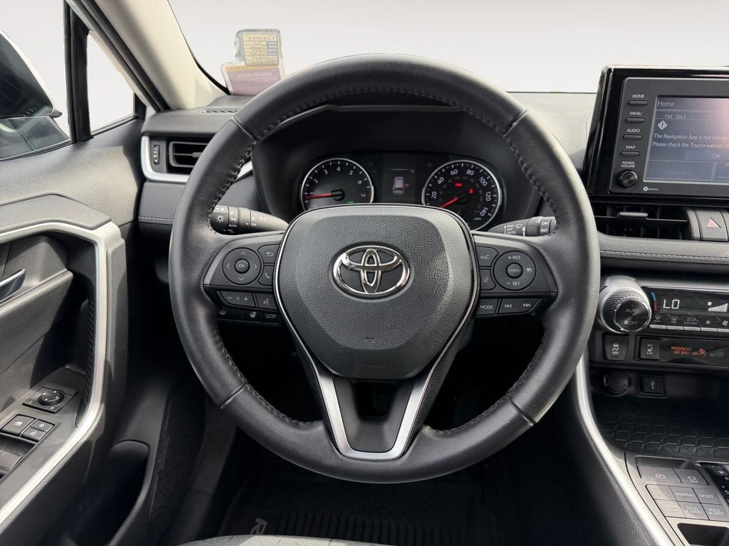Used 2020 Toyota RAV4 XLE w/ Convenience Package AWD/4WD image 13