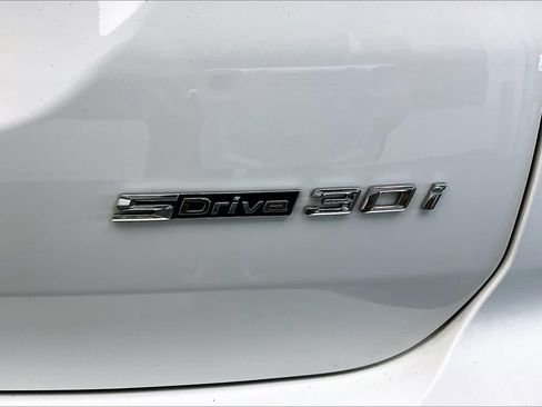 Used 2024 BMW X3 sDrive30i w/ Convenience Package RWD image 10