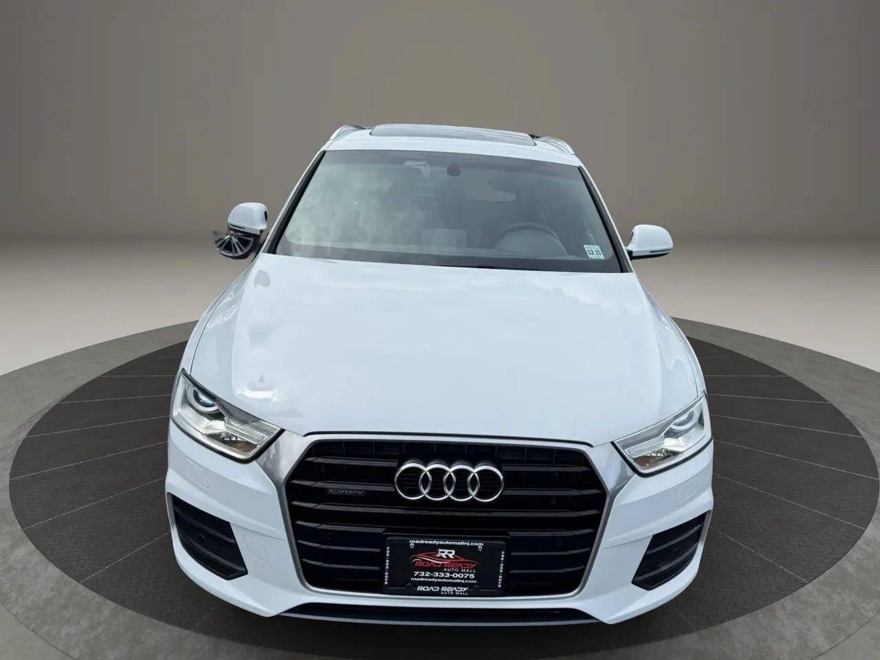 Used 2017 Audi Q3 2.0T Premium Plus w/ Premium Plus Package AWD/4WD image 4