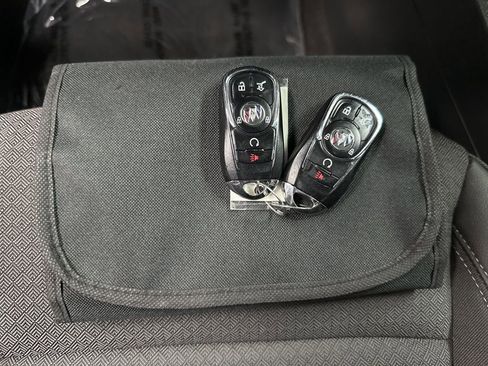 Used 2023 Buick Encore GX Select w/ Sport Touring Package image 39