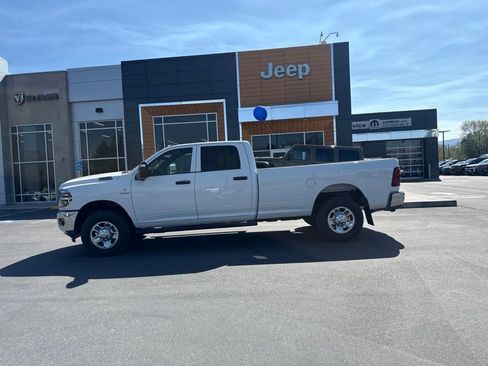 New 2026 RAM 3500 Tradesman AWD/4WD image 8